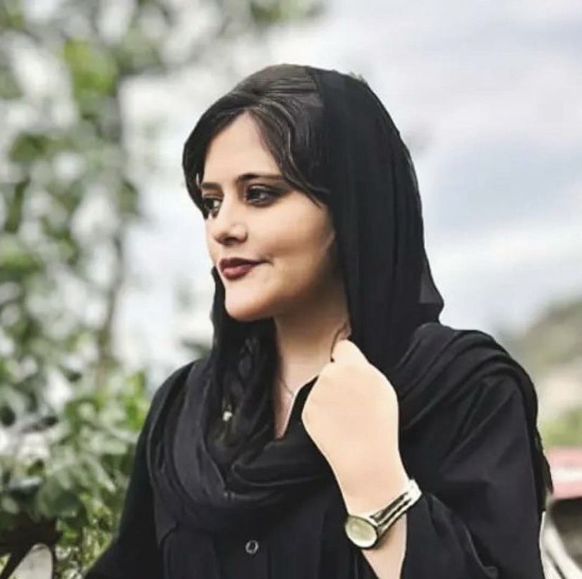 مهسا امینی